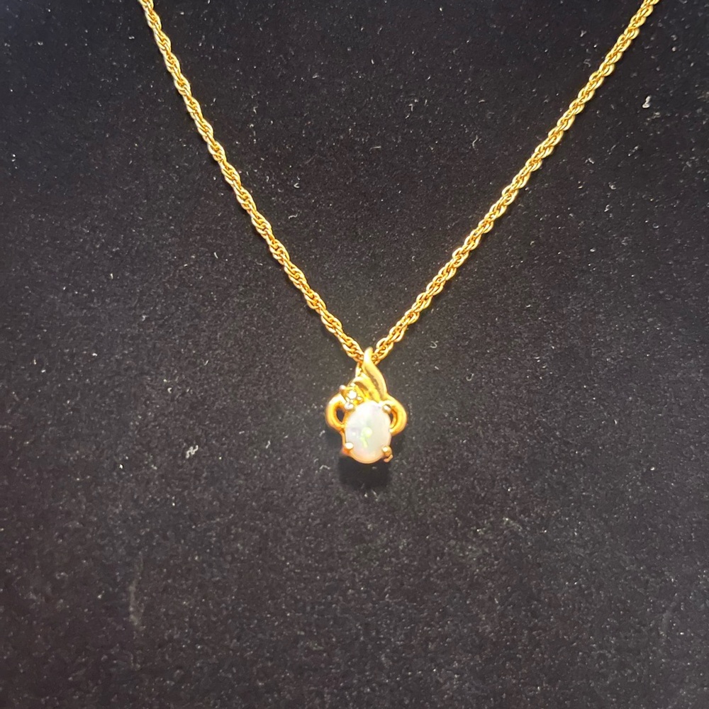 Elegant Gold Plated Necklace with Opal Pendant
